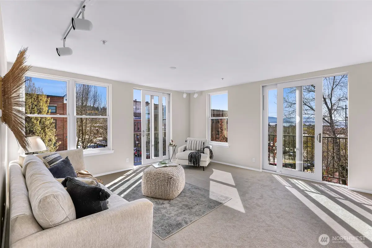 1134 Finnegan Way #304, Bellingham, WA 98225 - #1