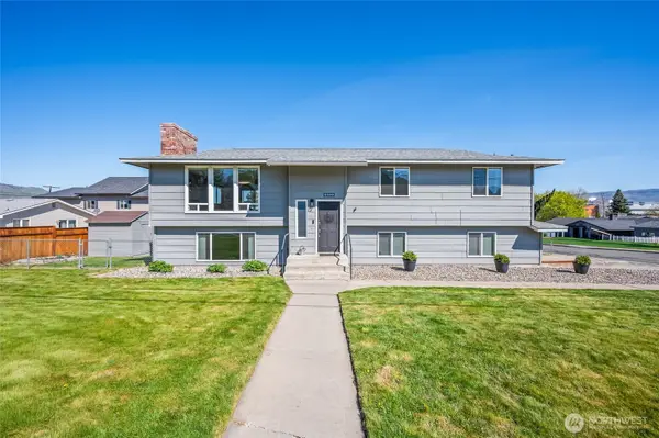 932 Crawford Avenue, Wenatchee, WA 98801