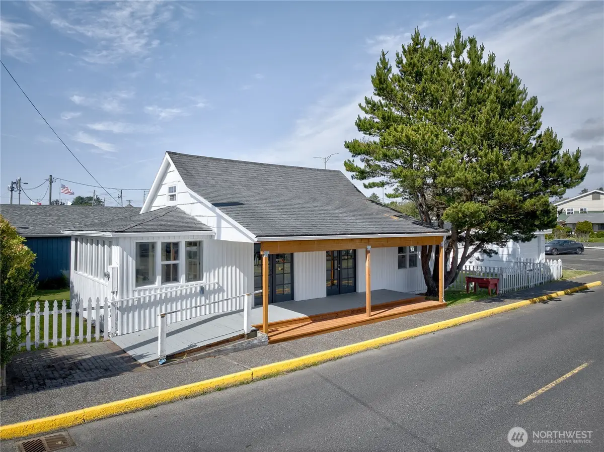 106 5th Street Se, Long Beach, WA 98631 - #1
