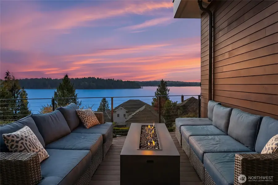 4628 Forest Avenue Se, Mercer Island, WA 98040 - #2