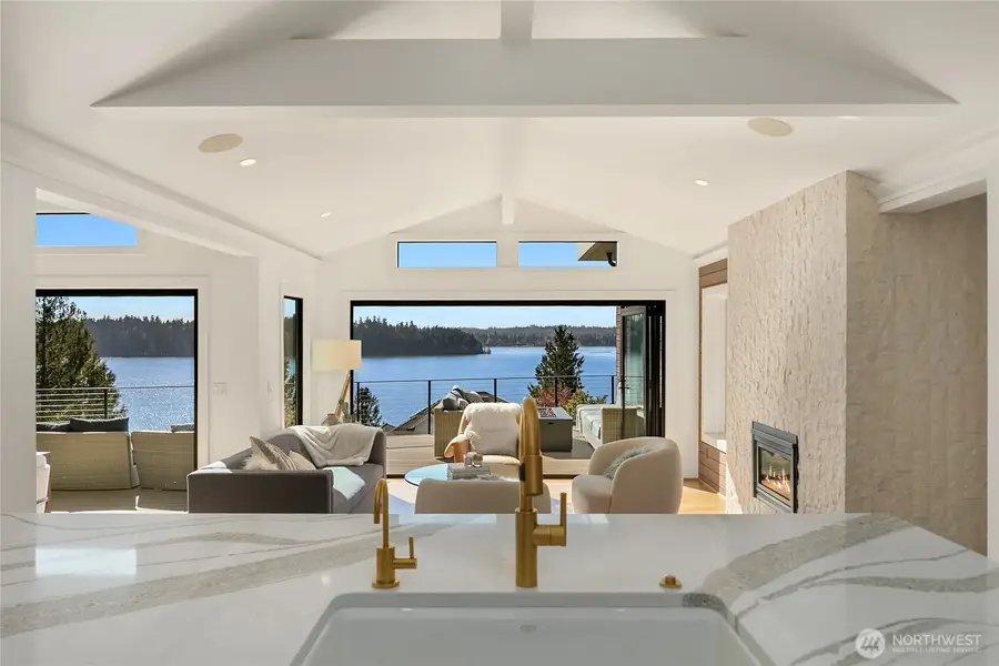 4628 Forest Avenue Se, Mercer Island, WA 98040 - #3