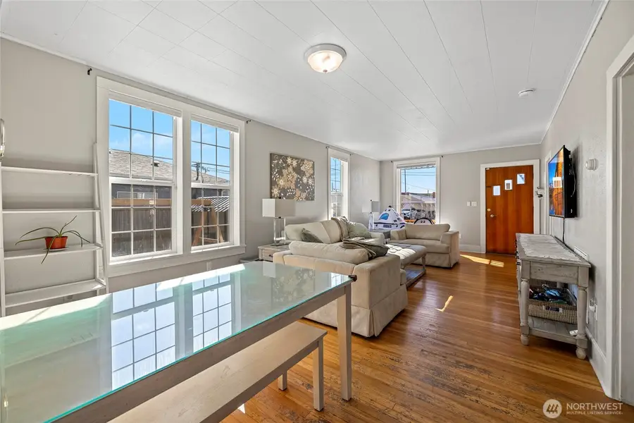 625 E Hazel Avenue, Burlington, WA 98233 - #3