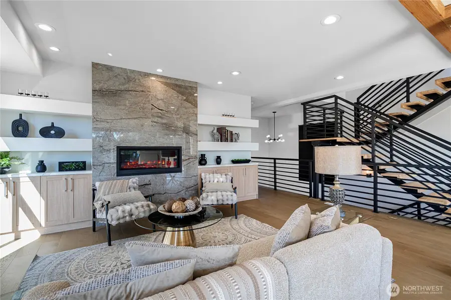 7107 Aurora Avenue N, Seattle, WA 98103 - #3