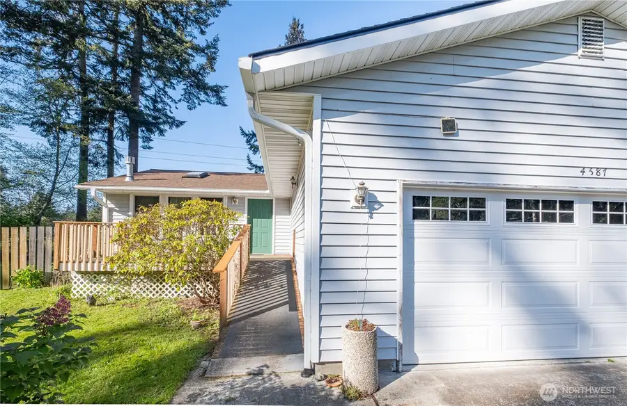 4587 Siesta Place Place, Oak Harbor, WA 98277 - #3