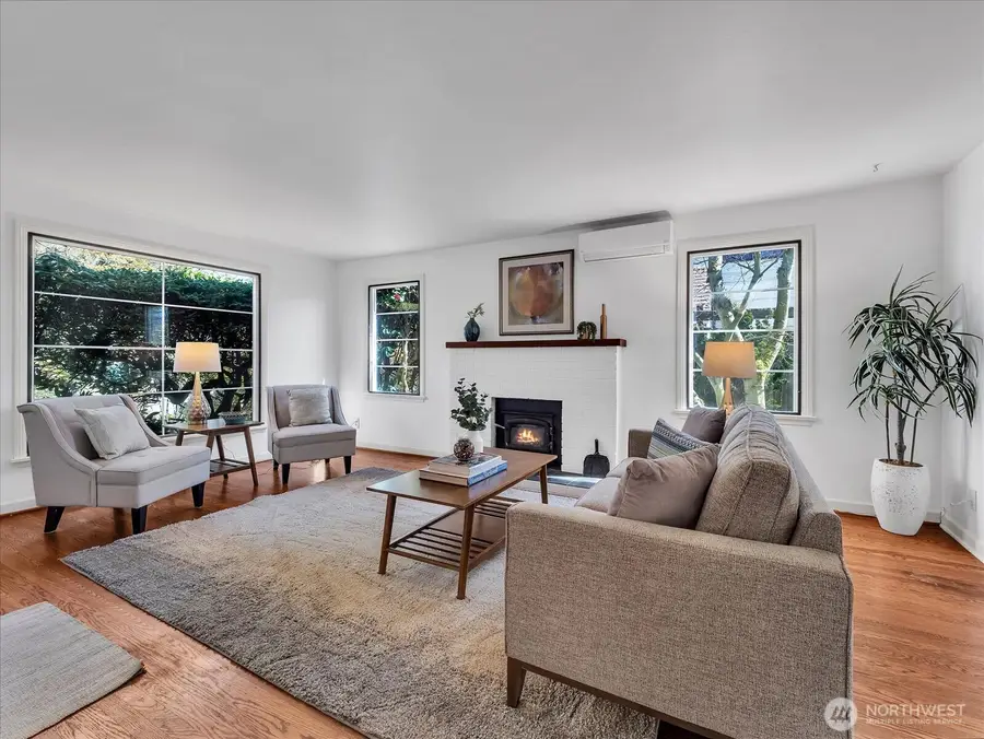 4331 NE 57th Street, Seattle, WA 98105 - #3