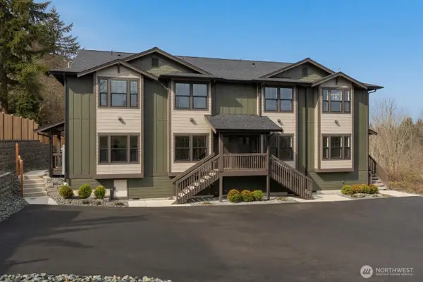 116 Orchard Avenue S #D, Eatonville, WA 98328