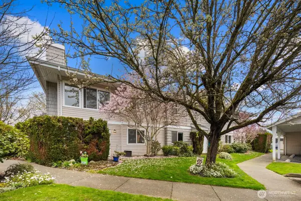 11130 SE 208th Street #H103, Kent, WA 98031