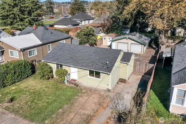 516 6th Ave S, Kent, WA 98032