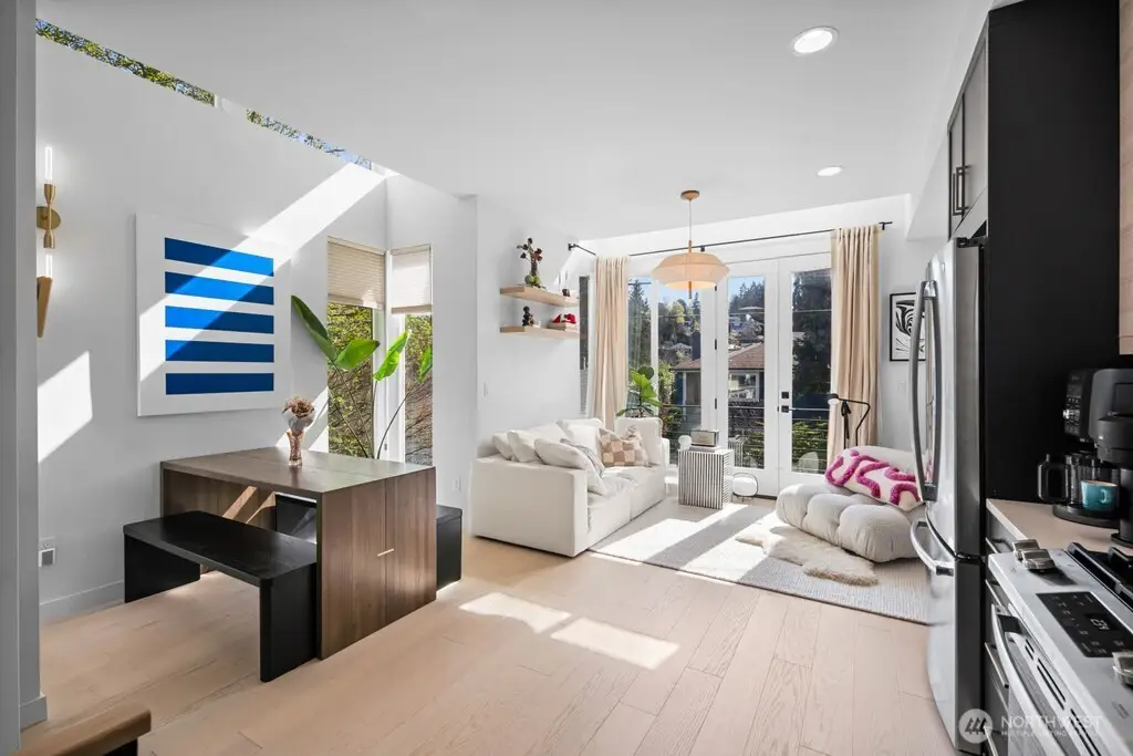 712 W Bertona Street #A, Seattle, WA 98119 - #1