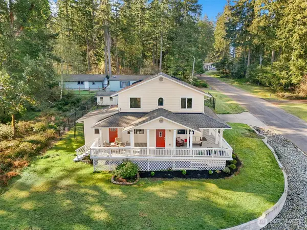 10520 100th Street Ct, Anderson Island, WA 98303
