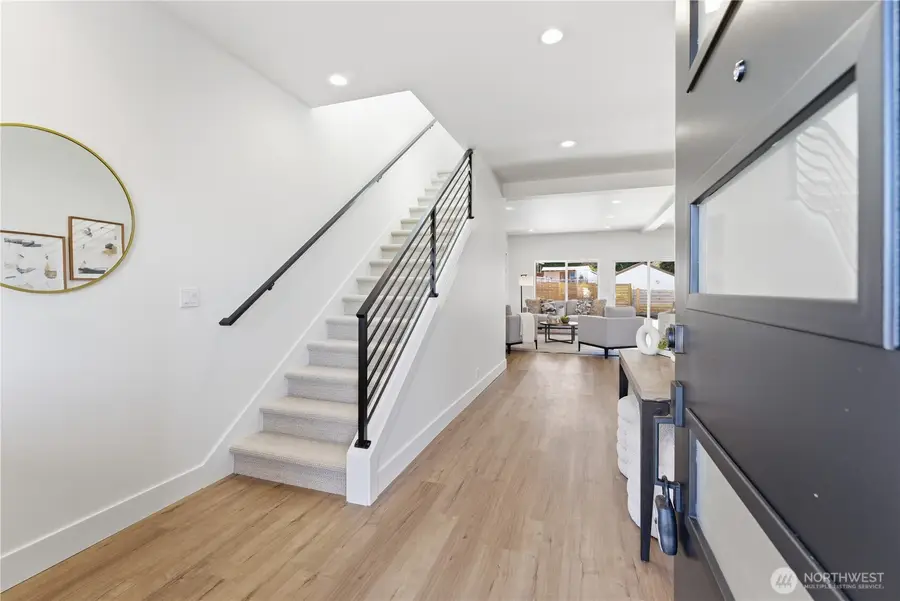 6115 S Cooper Street, Seattle, WA 98178 - #3