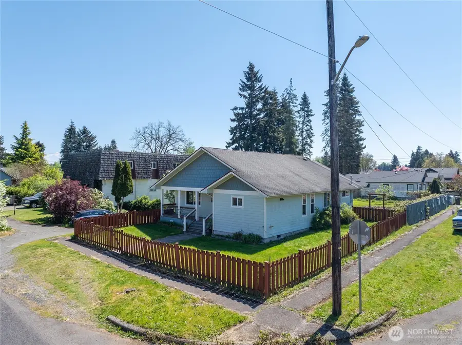928 W Cherry Street, Centralia, WA 98531 - #3