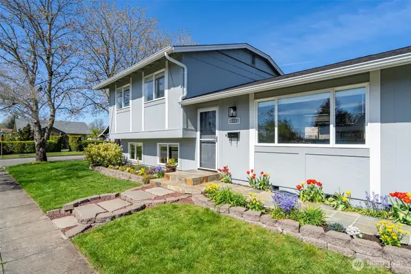 721 W 4th Street, Centralia, WA 98531