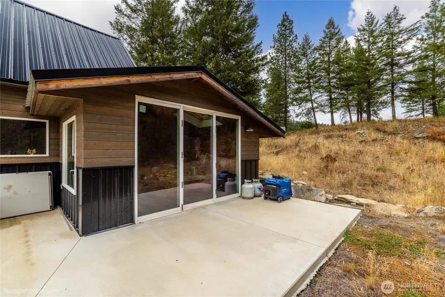 8 Camden Road, Elk, WA 99009 - #3