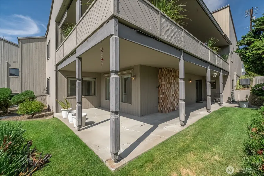 225 19th Street #31, East Wenatchee, WA 98802 - #2