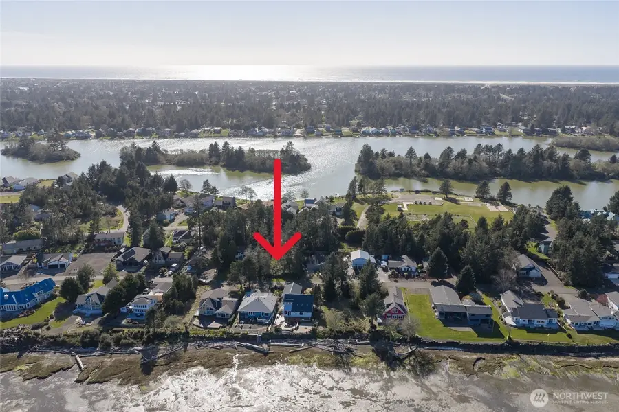 569 SE Chinook Avenue #36, Ocean Shores, WA 98569 - #3