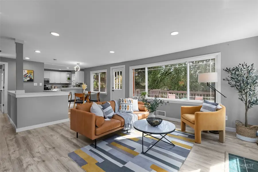 1210 108th Avenue Se, Bellevue, WA 98004 - #3