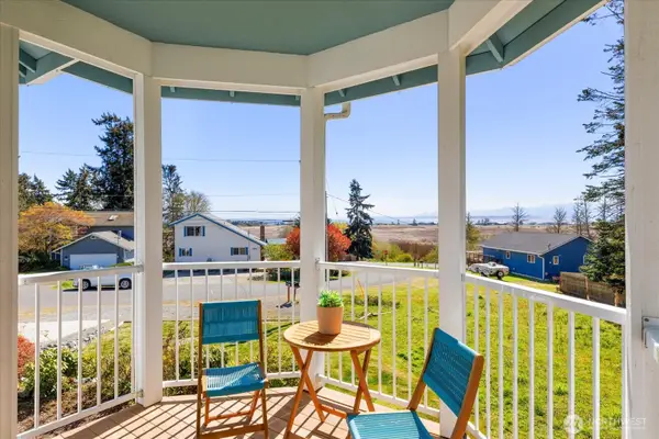1041 Halsey Drive, Coupeville, WA 98239