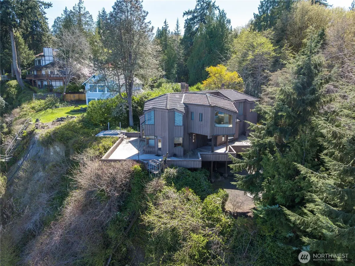 17040 Agate Street Ne, Bainbridge Island, WA 98110 - #1