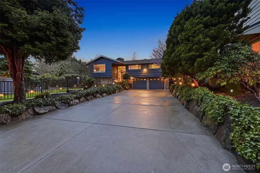 3601 NE 100th Street, Seattle, WA 98125 - #3