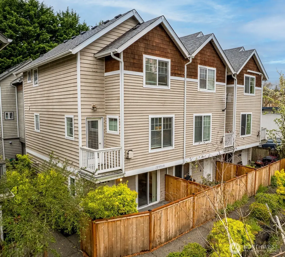 12333 28th Avenue Ne #A, Seattle, WA 98125 - #1