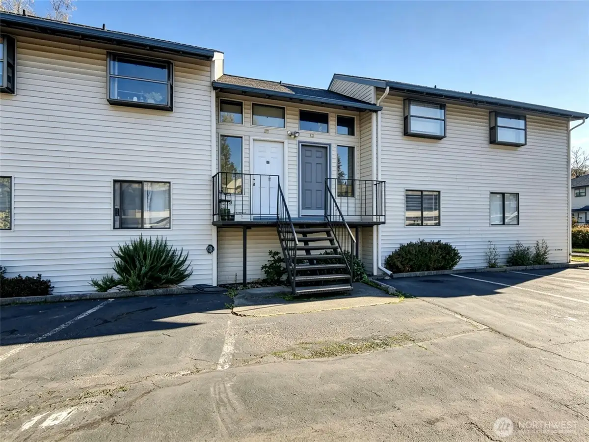 1313 W James Street #11, Kent, WA 98032 - #1