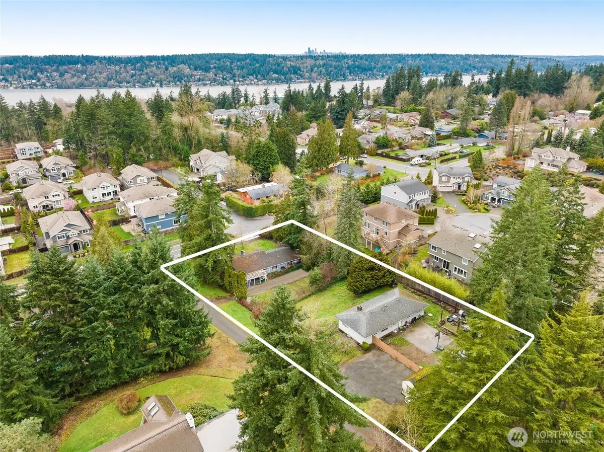 8036 116th Avenue Se, Newcastle, WA 98056 - #1
