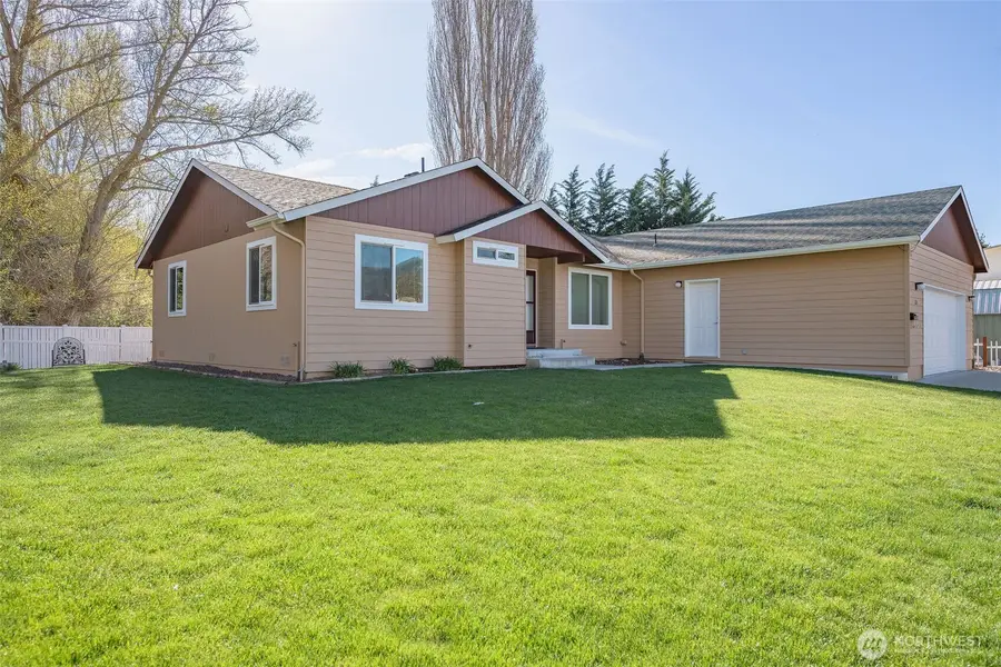 224 Vine Street, Cashmere, WA 98815 - #2