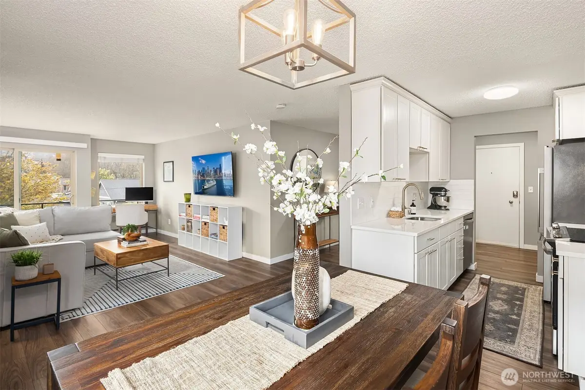 5501 11th Avenue Nw #204, Seattle, WA 98107 - #1