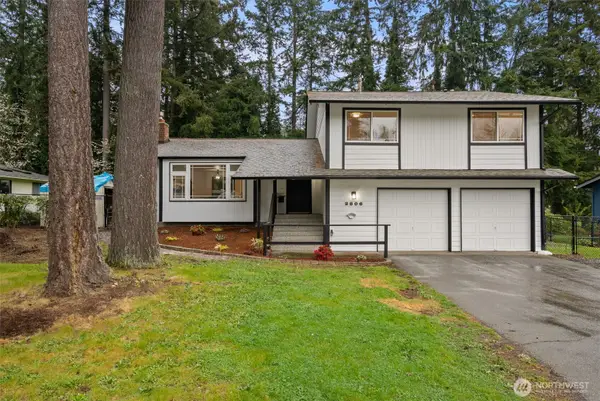 2806 NE Fernwood Court, Bremerton, WA 98310