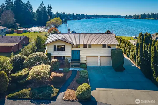 5816 218th Avenue E, Lake Tapps, WA 98391