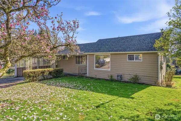3323 Columbia Heights Road, Longview, WA 98632