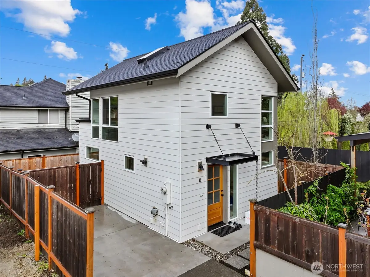 10055 8th Avenue Nw #B, Seattle, WA 98177 - #1