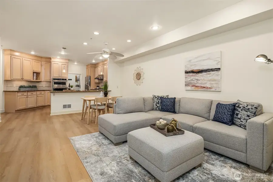 8850 Redmond Woodinville Road Ne #304, Redmond, WA 98052 - #3