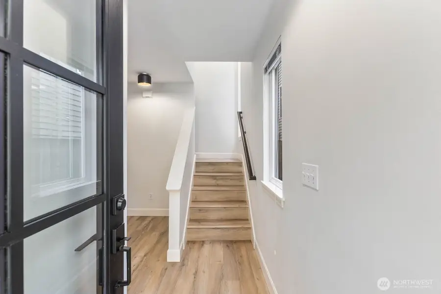 4206 36th Avenue W, Seattle, WA 98199 - #3