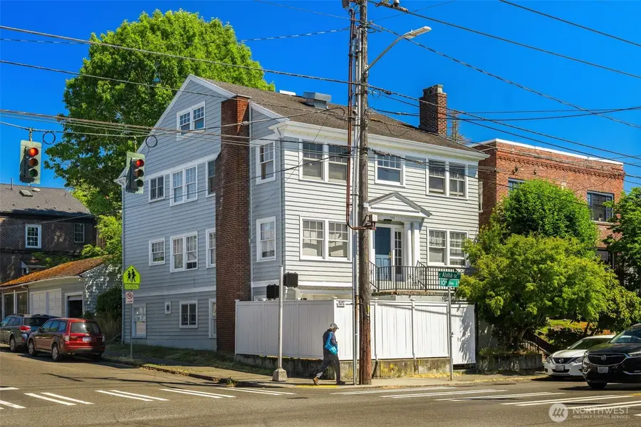 746 10th Avenue E, Seattle, WA 98102 - #2