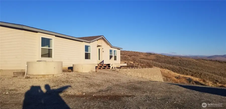 1579 Pine Creek #A, Tonasket, WA 98855 - #2