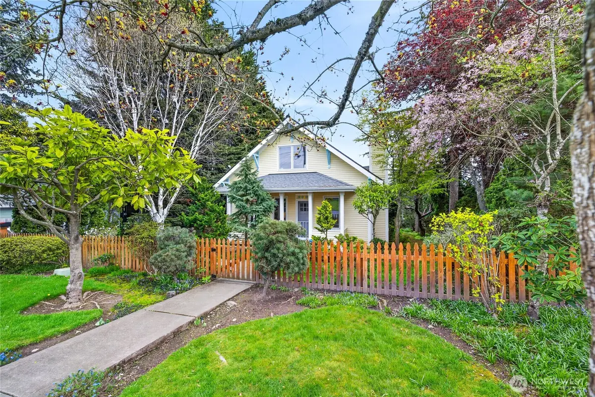 2023 L Avenue, Anacortes, WA 98221 - #1