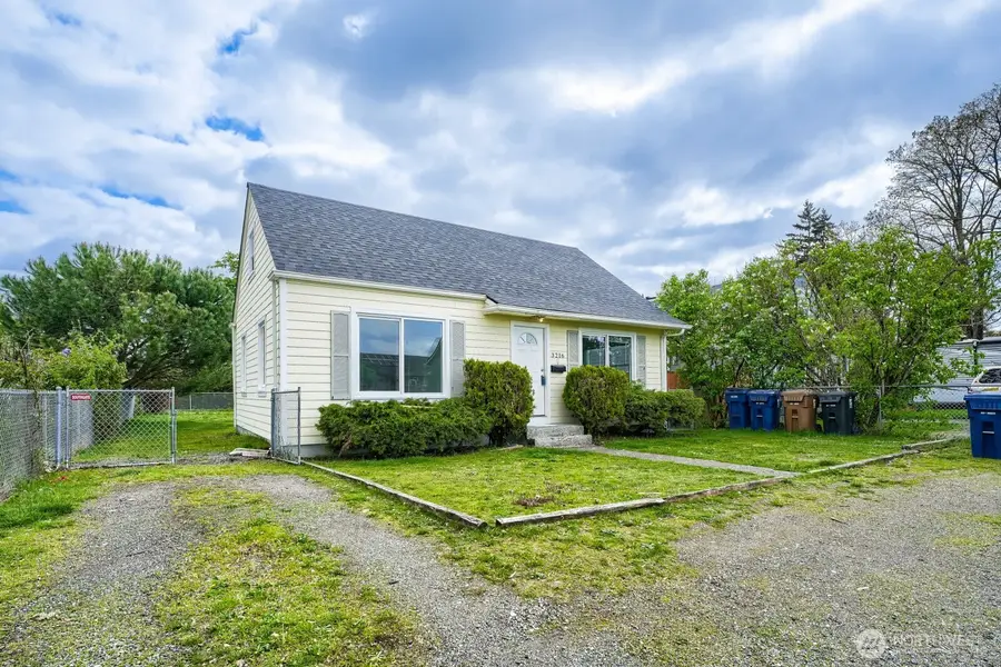 3216 S 72nd Street, Tacoma, WA 98409 - #2