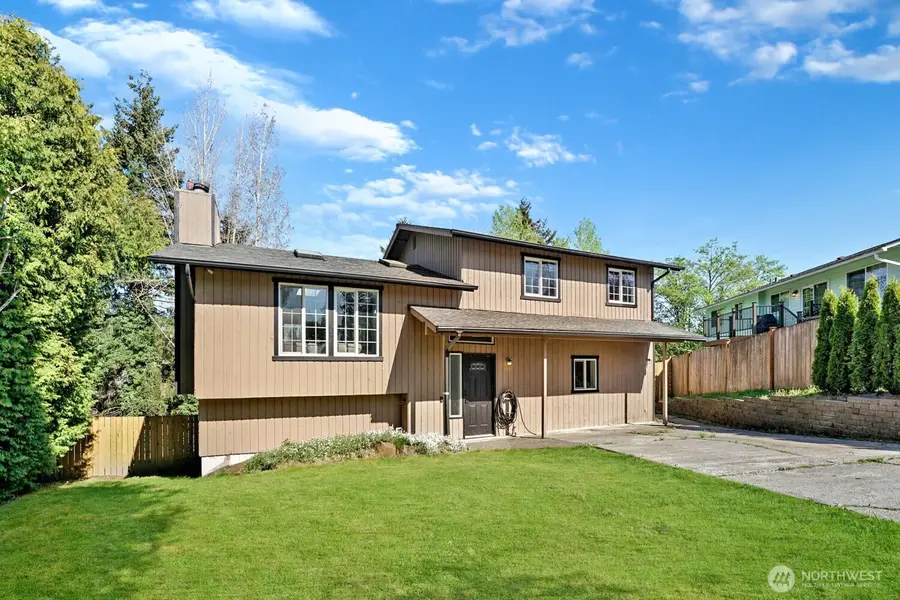 217 Capri Place, Everett, WA 98203 - #2