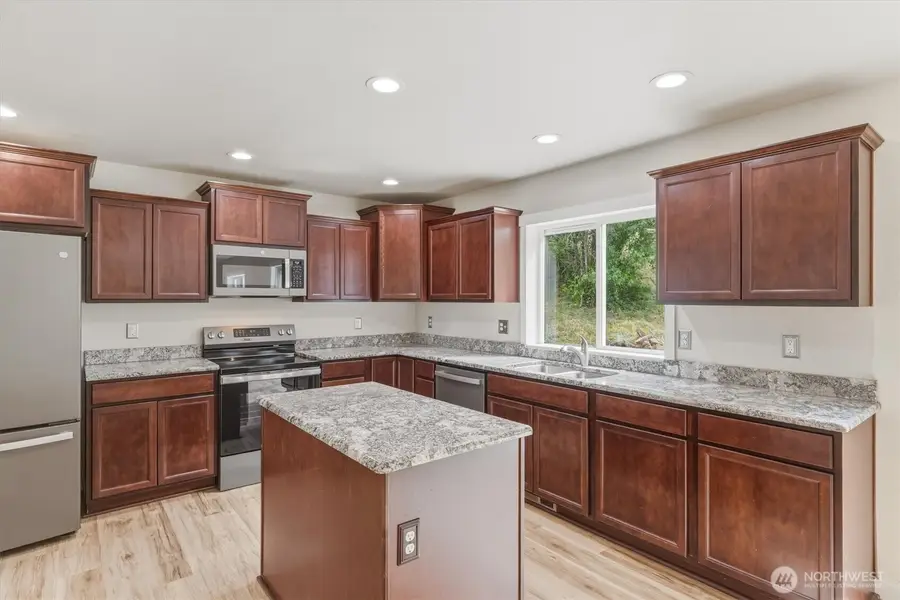 163 Cedar Falls Drive, Kelso, WA 98626 - #3