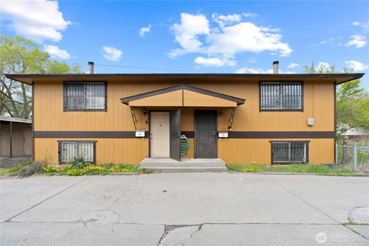 110 E Longfellow Avenue, Spokane, WA 99207 - #1
