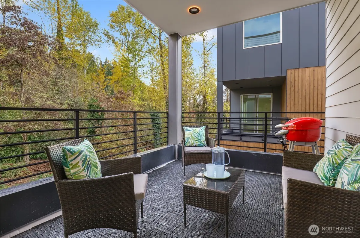 10622 E Riverside Drive, Bothell, WA 98011 - #1