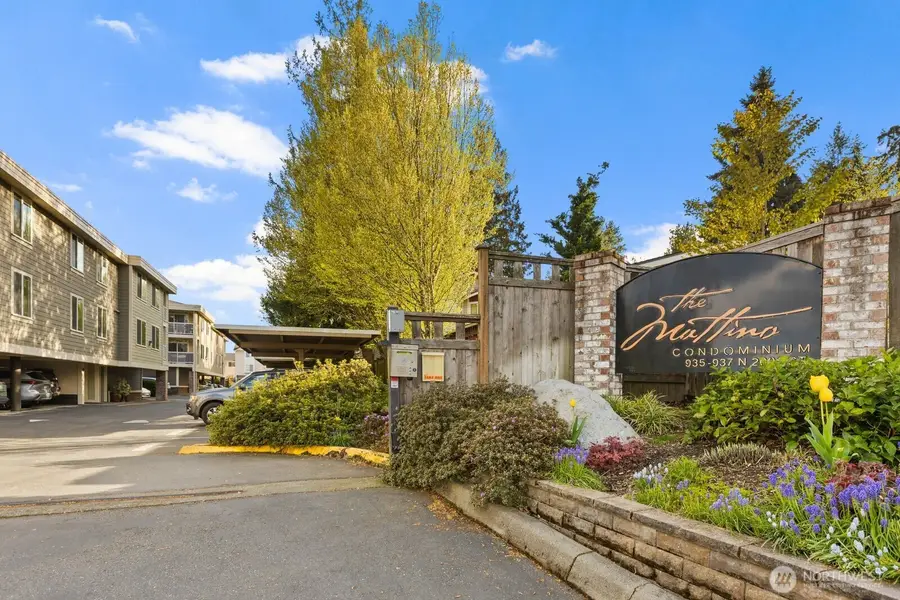 937 N 200th Street #B 203, Shoreline, WA 98133 - #2