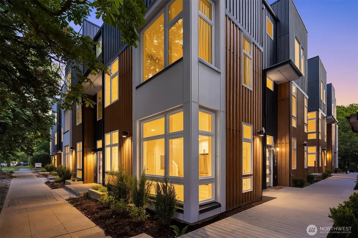 1713 17th Avenue, Seattle, WA 98122 - #1