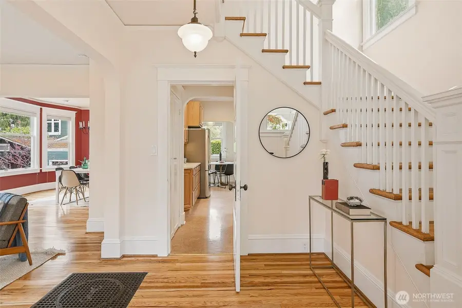 2523 32nd Avenue S, Seattle, WA 98144 - #3