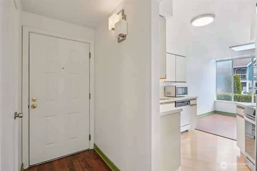 16419 Spruce Way #I3, Lynnwood, WA 98037 - #3