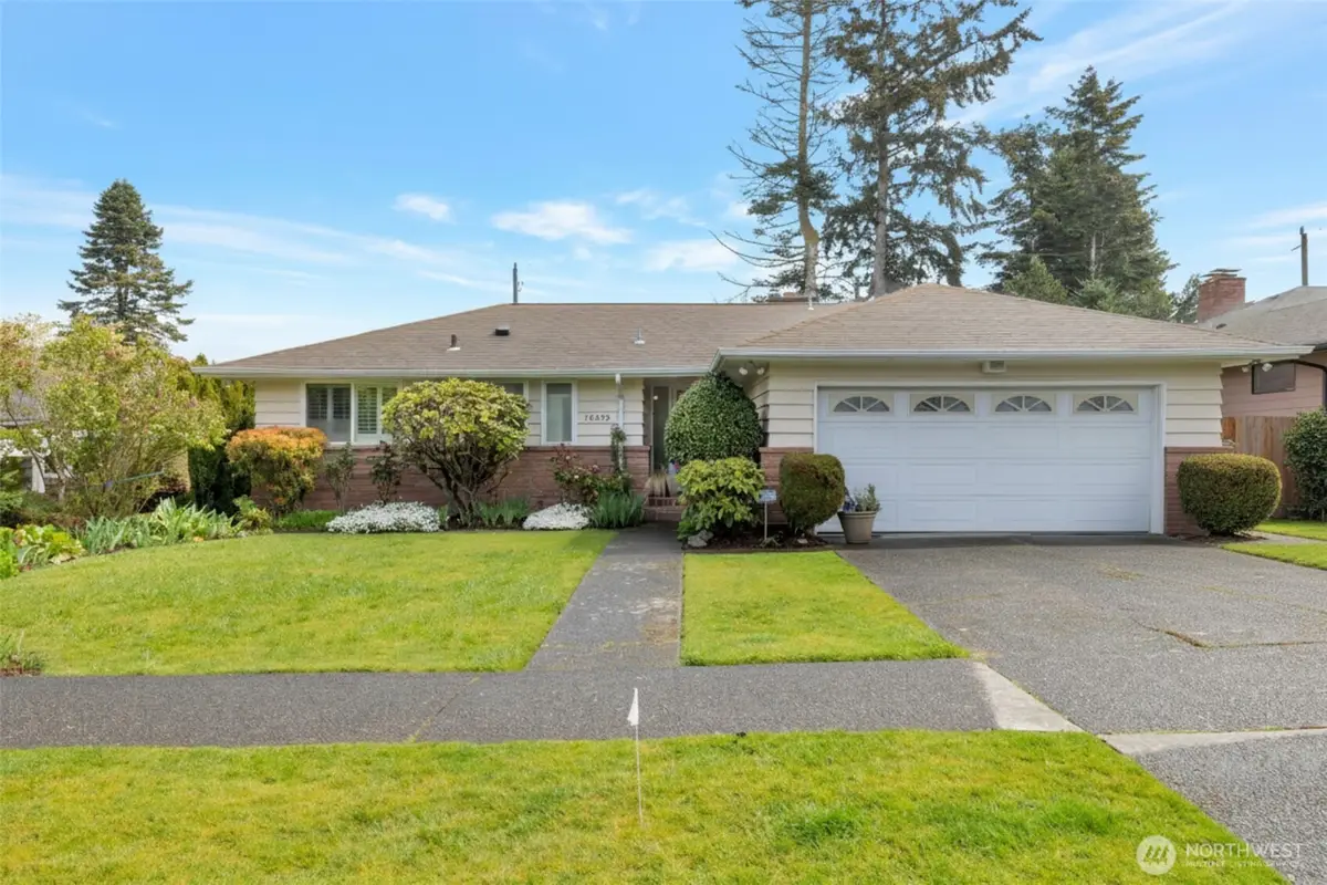 10520 11th Avenue Nw, Seattle, WA 98177 - #1