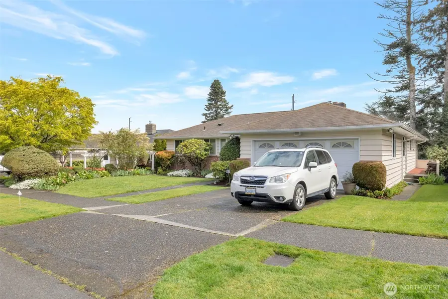10520 11th Avenue Nw, Seattle, WA 98177 - #2