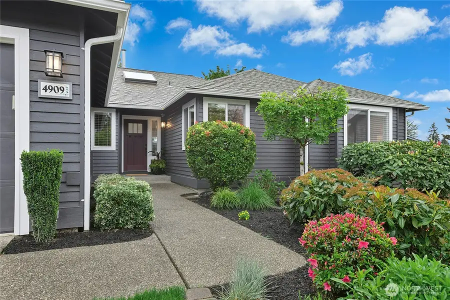 4909 NE 21st Street, Renton, WA 98059 - #2
